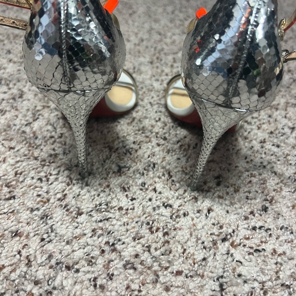Authentic Christian louboutins 38.0 - Picture 2 of 8